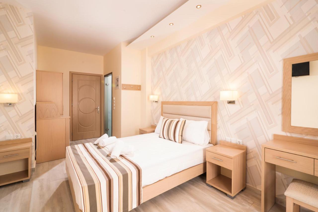 Star Bay Luxury Aparthotel Limenaria  Exteriör bild